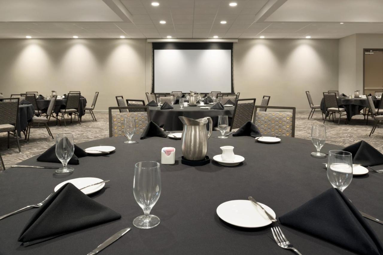 Holiday Inn - Bloomington - Normal By Ihg Экстерьер фото